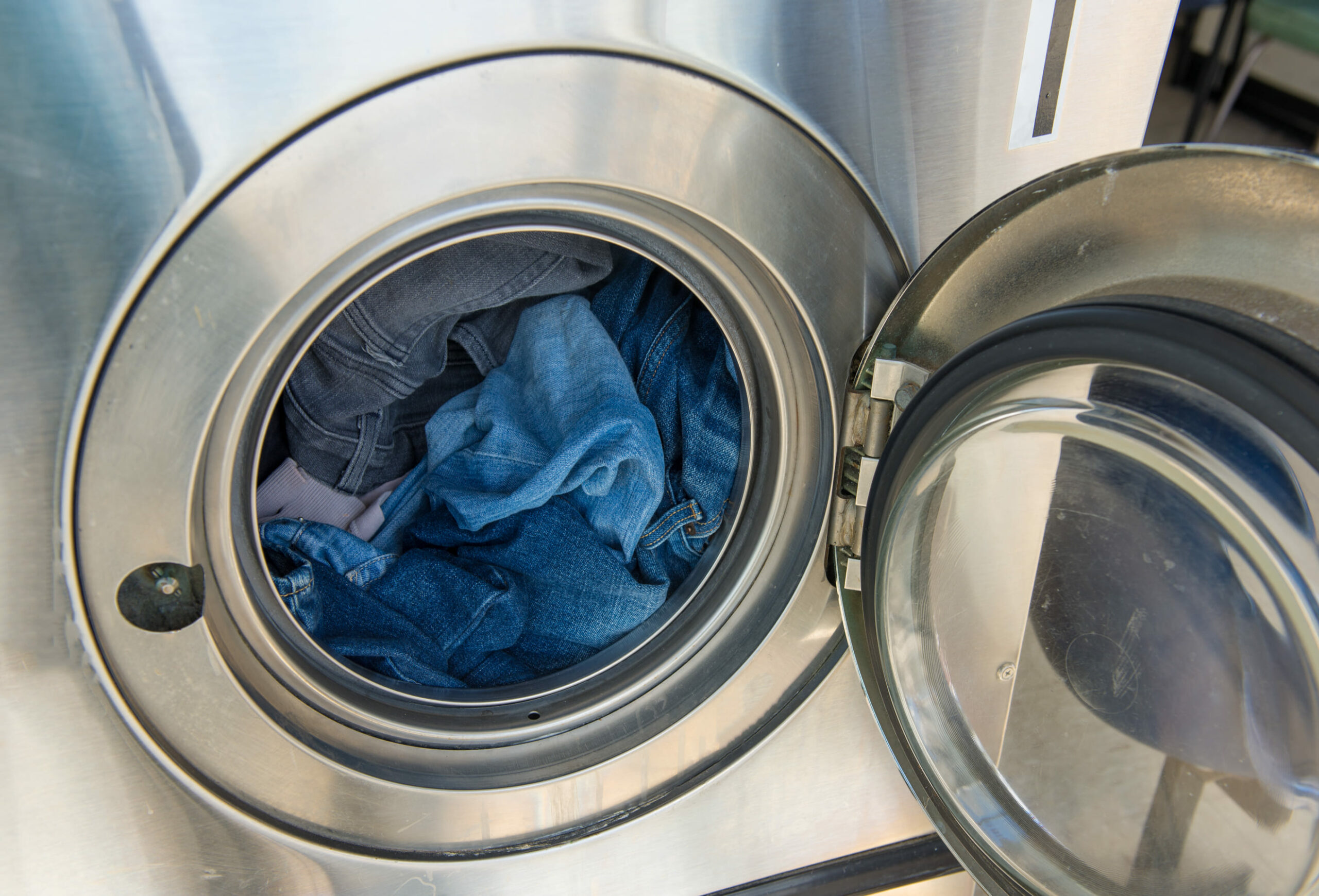 Choose Whirlpool for Your Commercial Laundry Facility